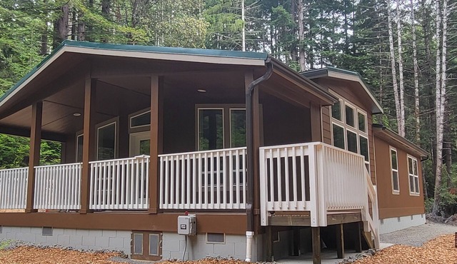 Fieldbrook Cottage in Redwood Forest