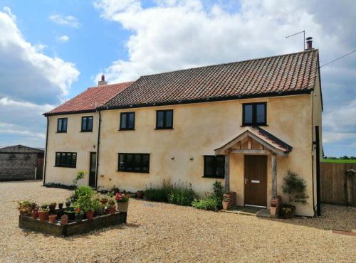 FIELDVIEW FARMHOUSE BED AND BREAKFAST