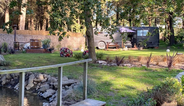 Fiery Peak Glampsite with Stargazing & Hot tub