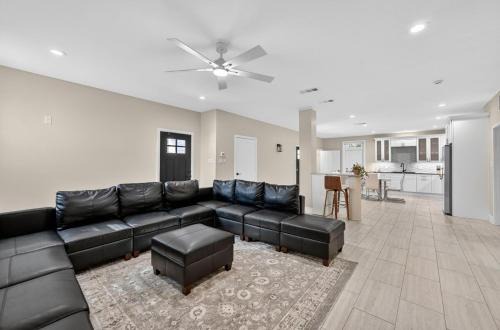FIFA 2026 Near Cotton Bowl & Fair Park - Gated Parking - Sleeps 6