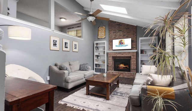 FIFA 4BR Home on Private Acreage | Game Room