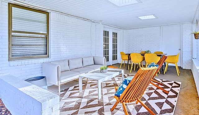 FIFA Fan HQ: Office & Patio Near At-t Stadium