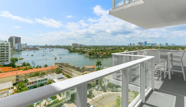 FIFA Perfect | Tiffany Ebony: 11th FL,Ocean-Canal views, Walk to Beach