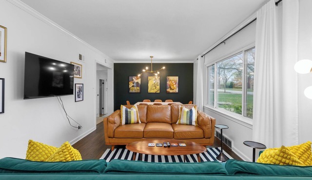 FIFA Ready! Green Cottage 17 min to Stadium! Peaceful mins to Leawood, Waldo, OP