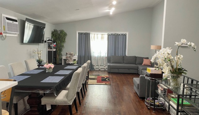 FIFA World Cup Sleeps 10 near MetLife and New York ★FREE Driveway Parking★