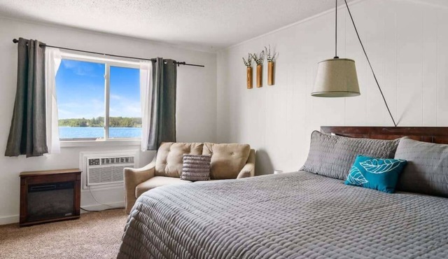 Fife Lake loft style room with lake views- Kitchenette only