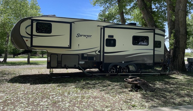 Fifth wheel rental old west area near philmont