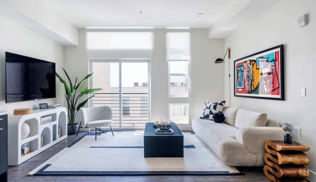 Fifty Shapes of Modern | Center of LoHi