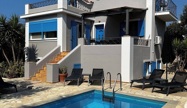 Fig & Olive Villa - Private 5 bed Villa just 50m from Pessada Beach