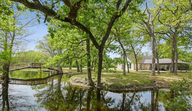 Fighting Aggie Farmhouse ~ Aggieland Vacation Rentals