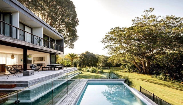 Figtree House (With Car Parking)