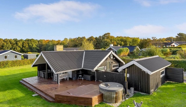 "Filipa" - 200m from the sea by Interhome