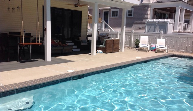 Final weeks of the season. Book now.