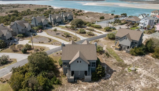 Finally Here: a 2 Bedroom Poolside Retreat with Beach & Soundside Sunsets