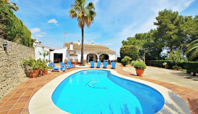 Finca Coello - charming, Spanish finca style holiday villa in Benissa
