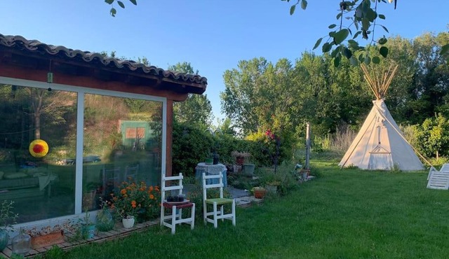 finca con piscina Tipis indios,cerca de senda viva