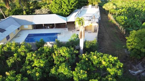 Finca im Grünen, sehr ruhige Lage, Terrasse mit Pool