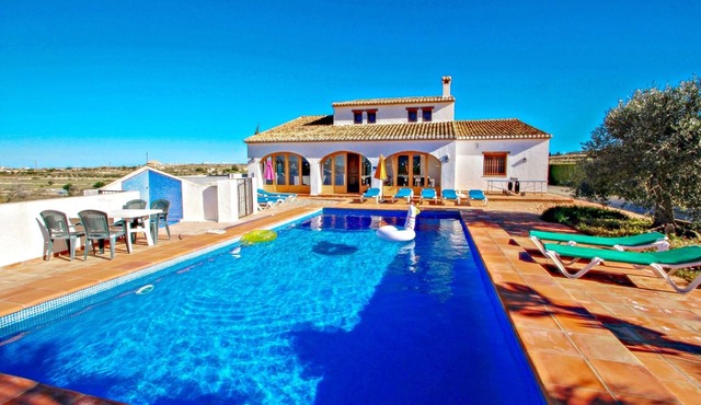 Finca Pepa - beautiful little house in pretty grounds with lovely views in Benissa