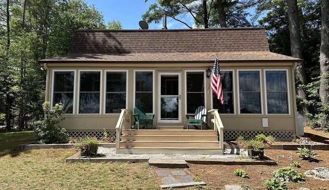 Find your Happy Place, Highland Lake, Bridgton. Dock, fire pit, lakeside deck!n