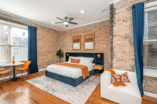 Findlay Market Suite 3 - For 2