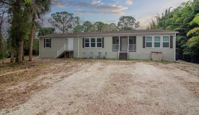 Fine Country Livin' on 5 Acres
