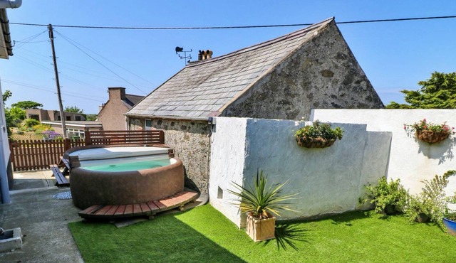 Finest Retreats | Abersant House