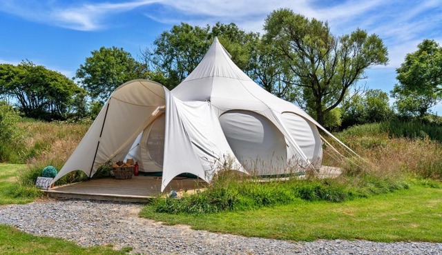 Finest Retreats - Beech Lotus Belle Tent
