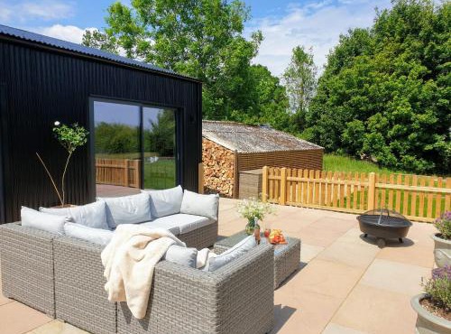 Finest Retreats - Blackbarn Wood