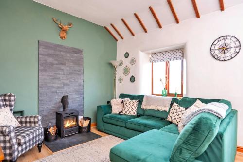 Finest Retreats - Capel Hebron