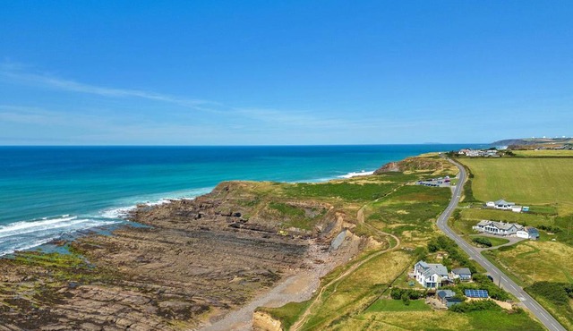 Finest Retreats - Driftwood