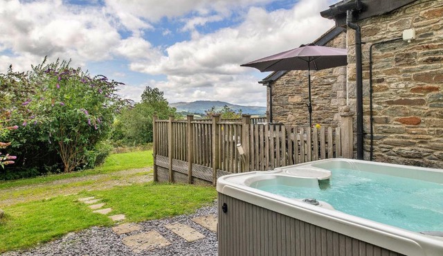 Finest Retreats - Hilltop Haven