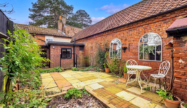 Finest Retreats | Lychgate Cottage