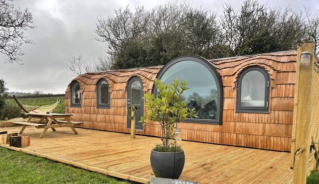 Finest Retreats | Proper Job Cabin