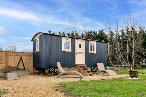 Finest Retreats - The Chicken Hut