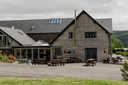 Finest Retreats - The Welsh Barn
