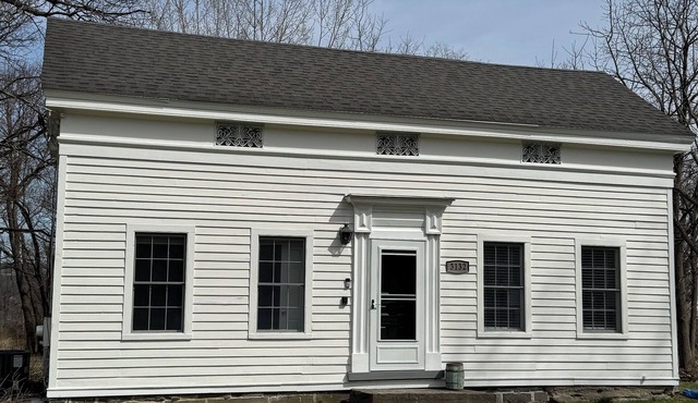 Finger Lakes Country Escape 2-bedroom house with AC in charming Ithaca