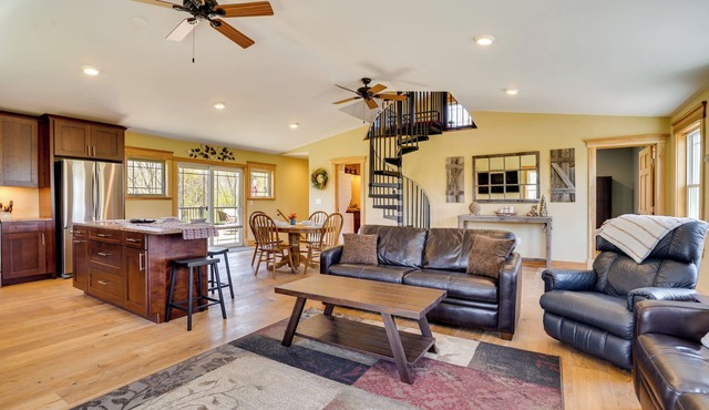 Finger Lakes Getaway w/Deck: On-site ATV Trails!