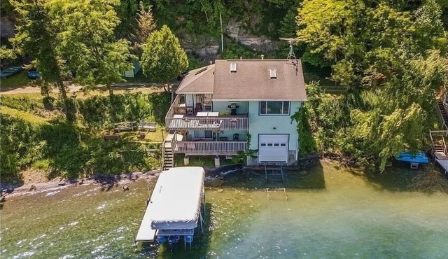 FingerLakes- Owasco Lake Escape