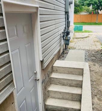 Finished 2 BR Apartment in an Upscale Area of Ajax