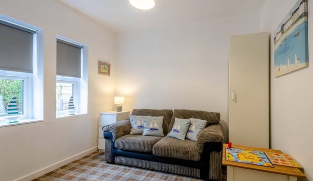 Finisla, Cosy 3 bedroom house in the centre of Brodick