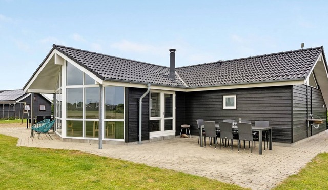 "Finja" - 500m from the sea by Interhome