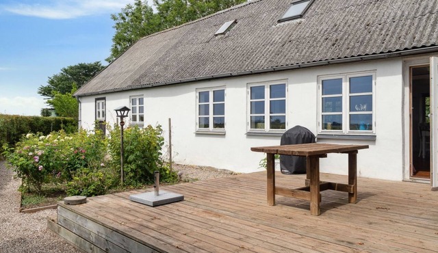 "Finja" - 6km from the sea by Interhome