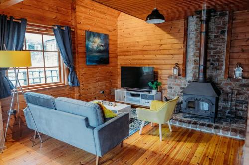 Finlodge- Pet-Friendly Scandinavian Cabin