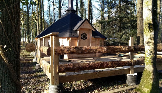 FINNISH KOTA RELAXATION, FOREST AND NATURE. BREAKFAST INCLUDED