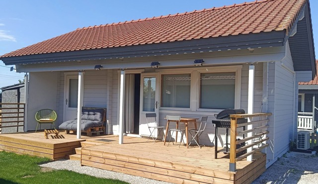 Finnish-style chalet in a private wooded estate with fishing pond