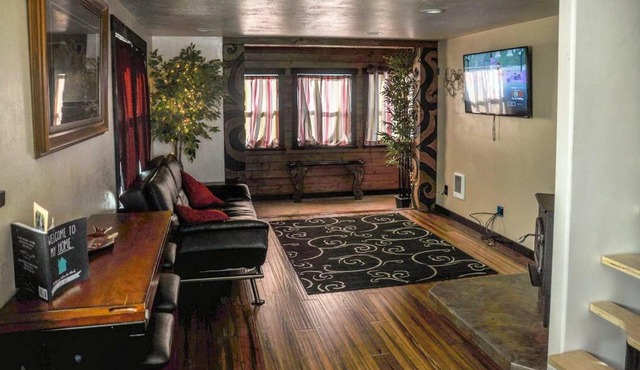 Fiore del Lago - Cozy Farmhouse near Bear Lake - Pet Friendly!