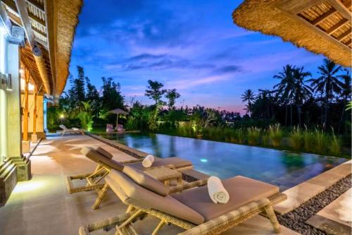 Fiorella Stunning 1 BR Private Pool Villa