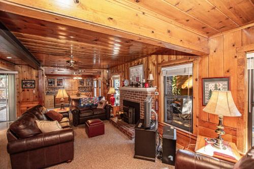 Fir Forest Cottage By Hauserman Rentals