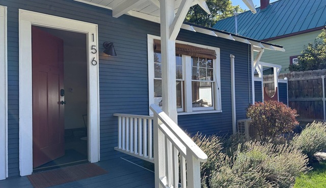 Fir Millhouse - Lovely historic cottage in downtown Bend