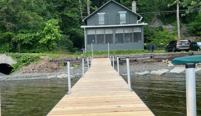 Fir Tree Cottage with a million dollar view of Seneca lake.